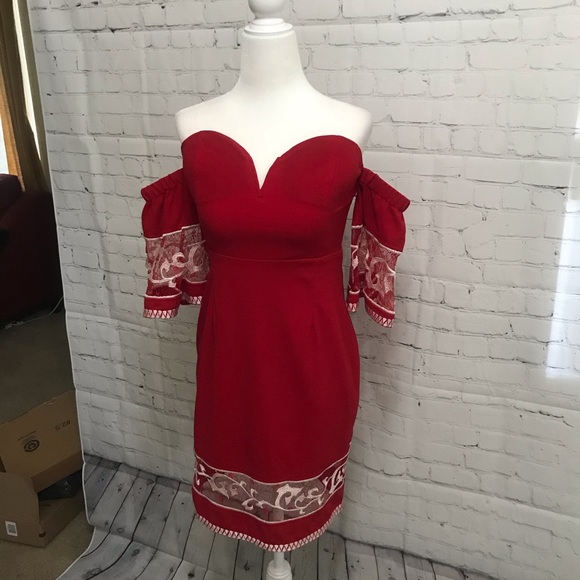 Off the shoulder red dress - Picture 2 of 5